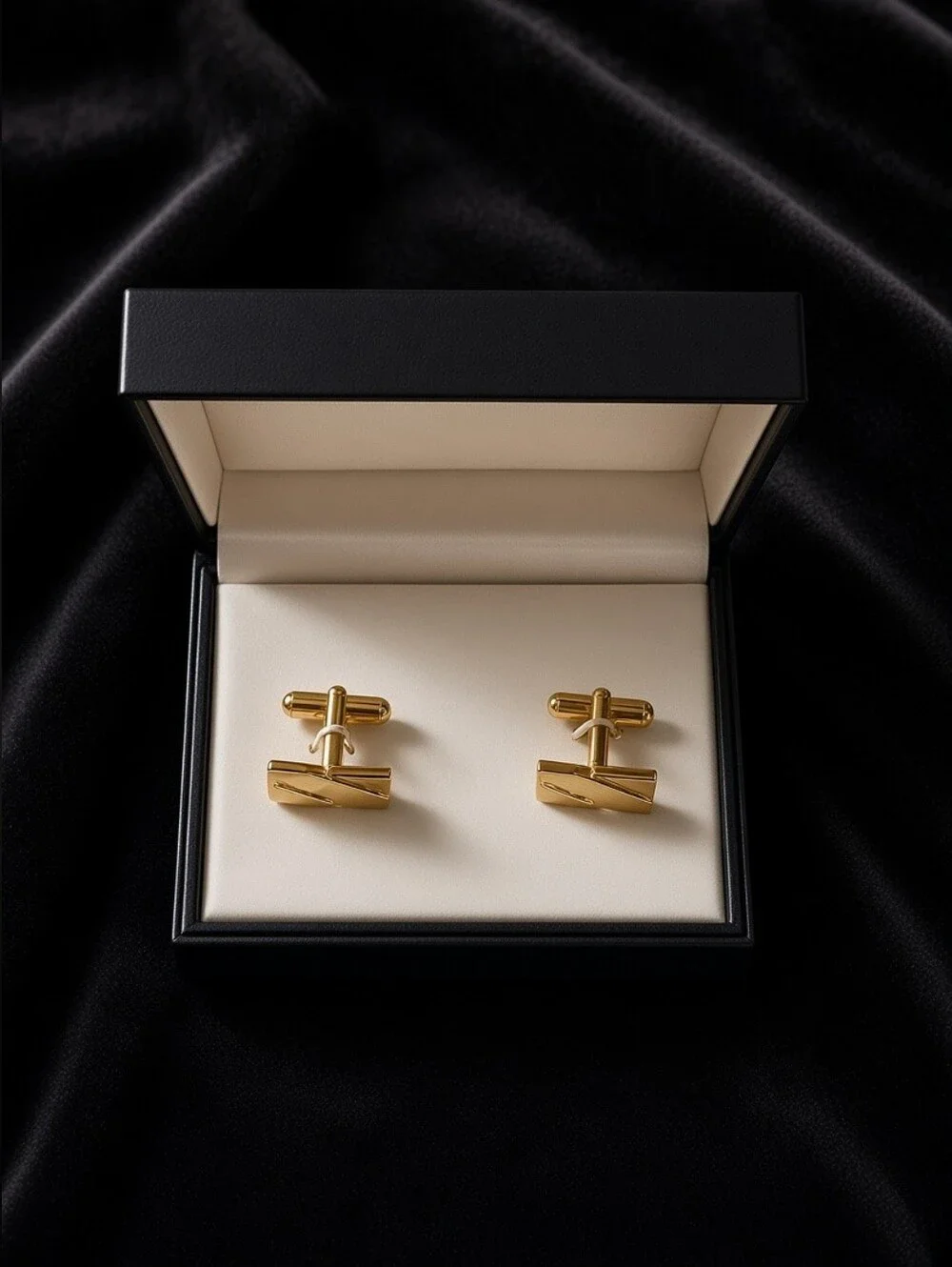 Preswick & Moore Gold-Tone Geometric Rectangular Cufflinks